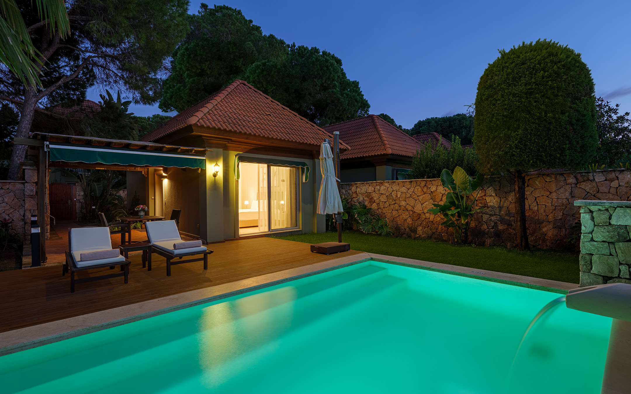 ic-hotels-villas-junior-bali-villa-banner-d.jpg