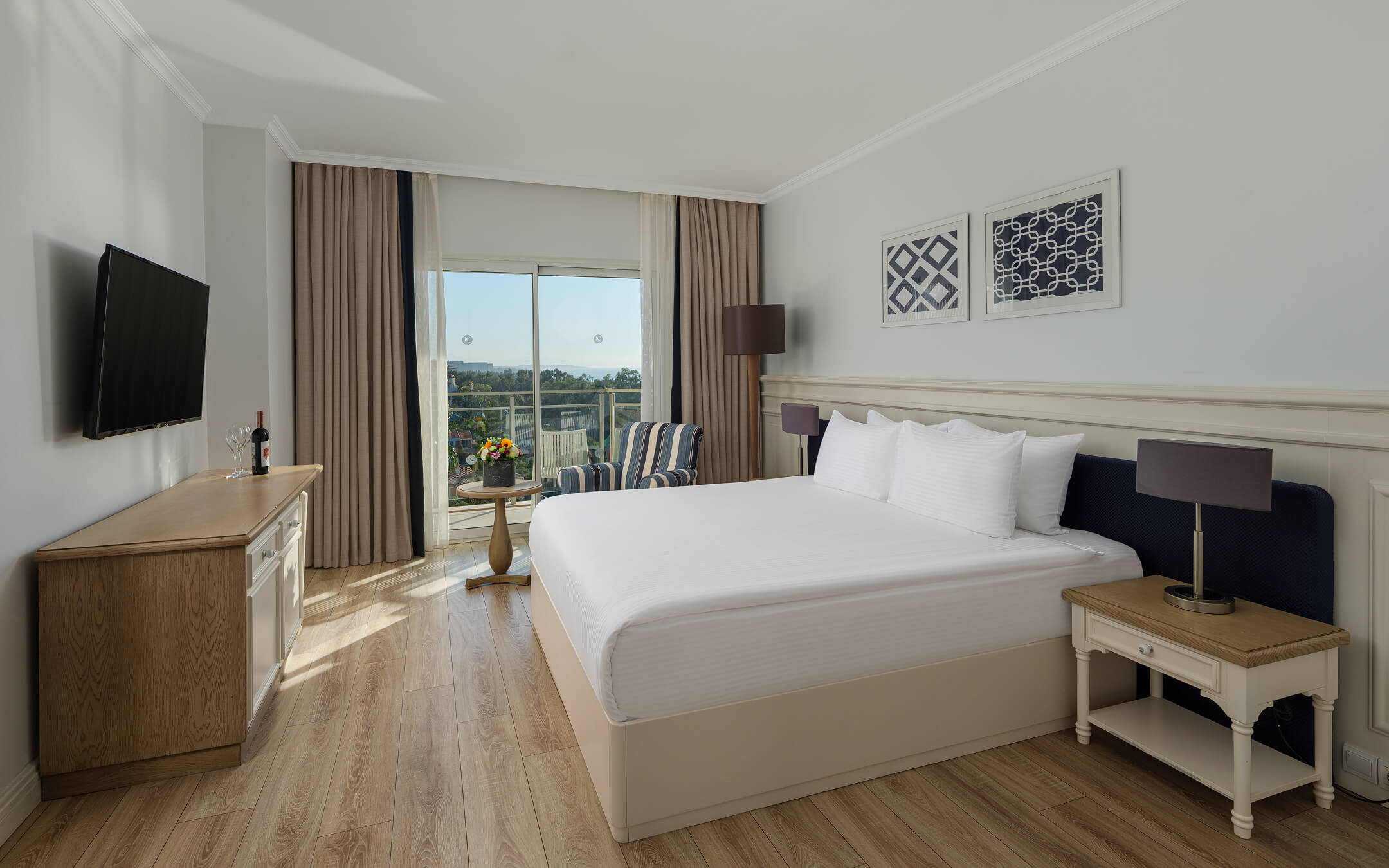 ıc-hotels-santai-family-junior-suite-banner.jpg