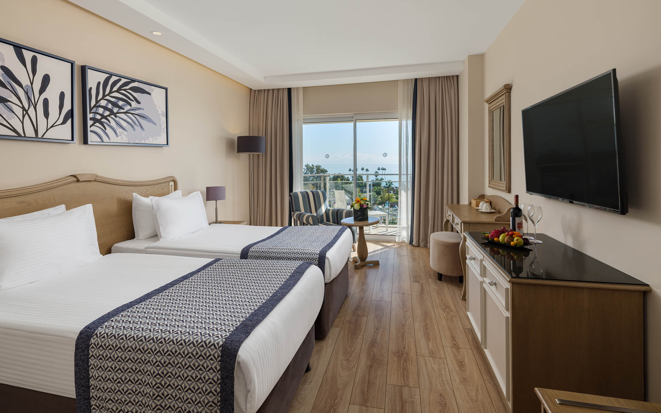 IC-hotels-santai-family-resort-konaklama-standart-deniz-manzaralı-banner.jpg