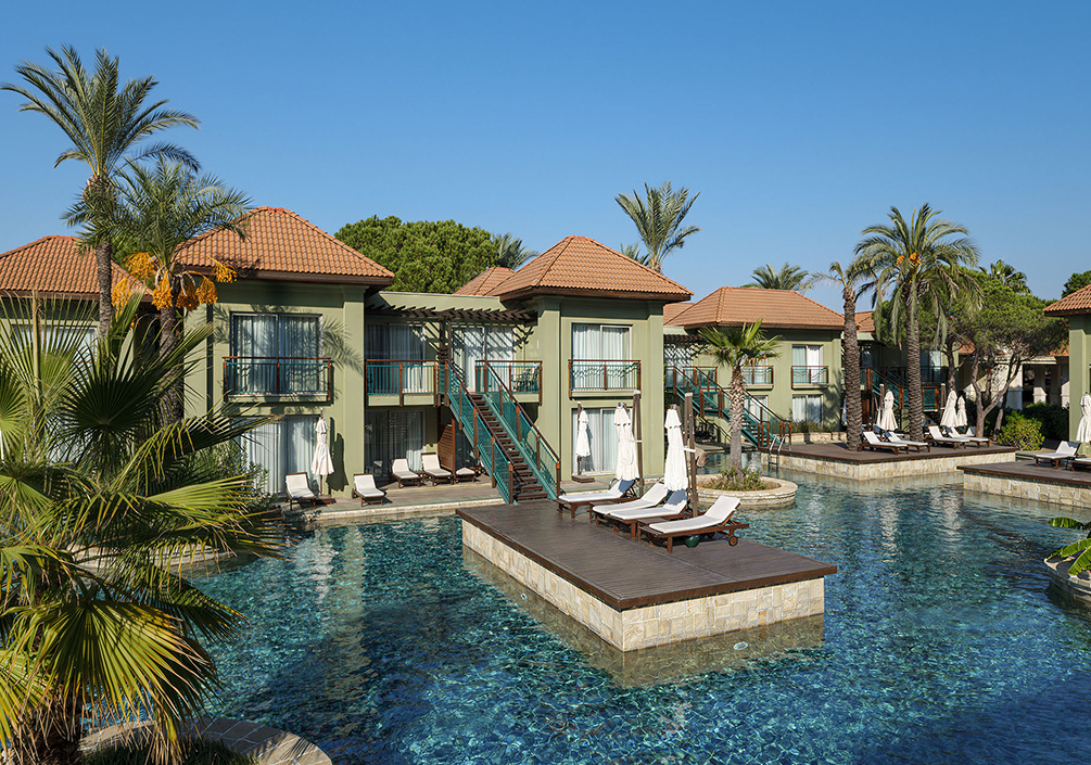 Lake Villa